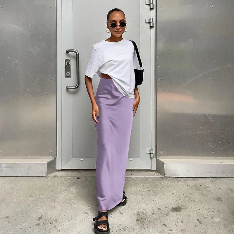 Elegant black satin trumpet skirt for women. Slim, high-waisted, long skirt for spring and summer. Solid color. Size: Parallel import.