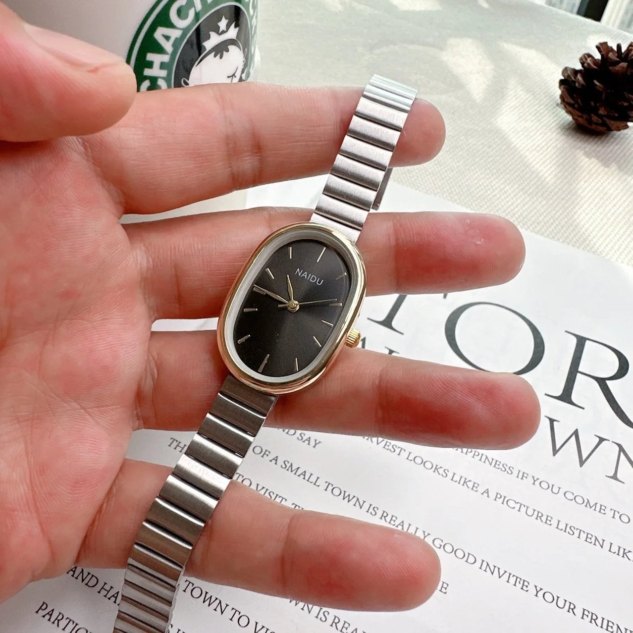 New Women's Watch, Simple Chain, Oval Dial, Compact, Korean Style, Multi-Style, Fashionable Quartz Wristwatch, Parallel Import