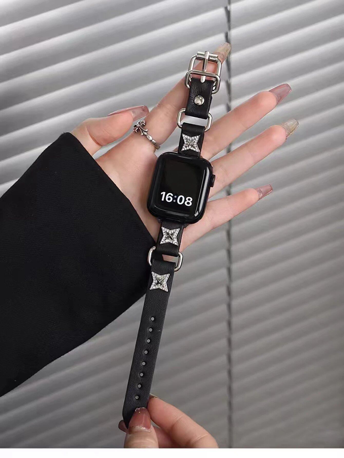 Retro Punk Strap for Apple Watch Series Ultra (10/9/8/7/6/5/4/3/2/1/SE) with Leather Loop, 38mm, 40mm, 41mm, 42mm, 44mm, and 45mm Bands. Parallel Import.