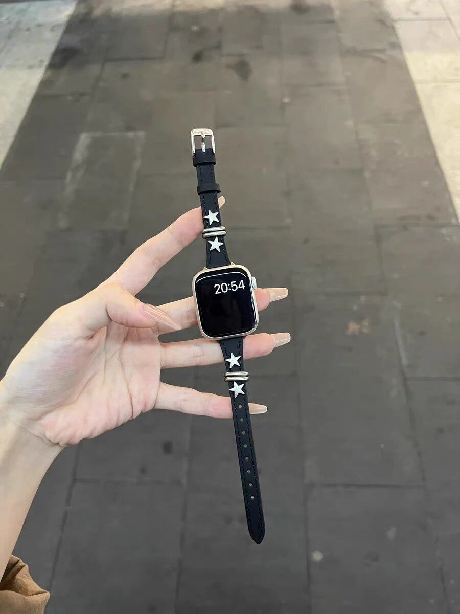 Retro Punk Strap for Apple Watch Series Ultra (10/9/8/7/6/5/4/3/2/1/SE) with Leather Loop, 38mm, 40mm, 41mm, 42mm, 44mm, and 45mm Bands. Parallel Import.