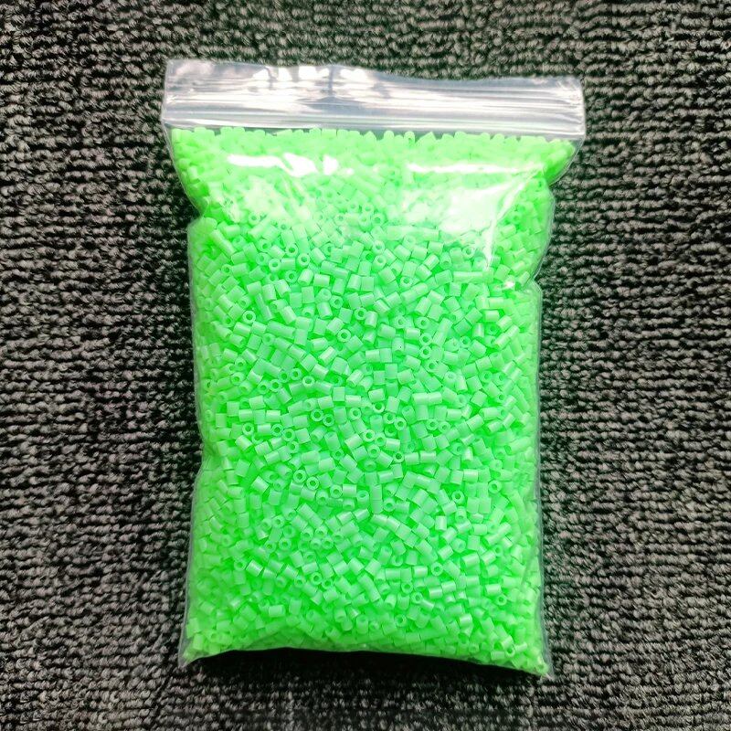 10,000 Pieces/Bag 2.6mm Mini Fuse Beads, 3D Pixel Puzzle Toy, Iron-on Beads, Melting Beads, Kids Toy, Handmade DIY Craft Decoration, Color: Parallel Import