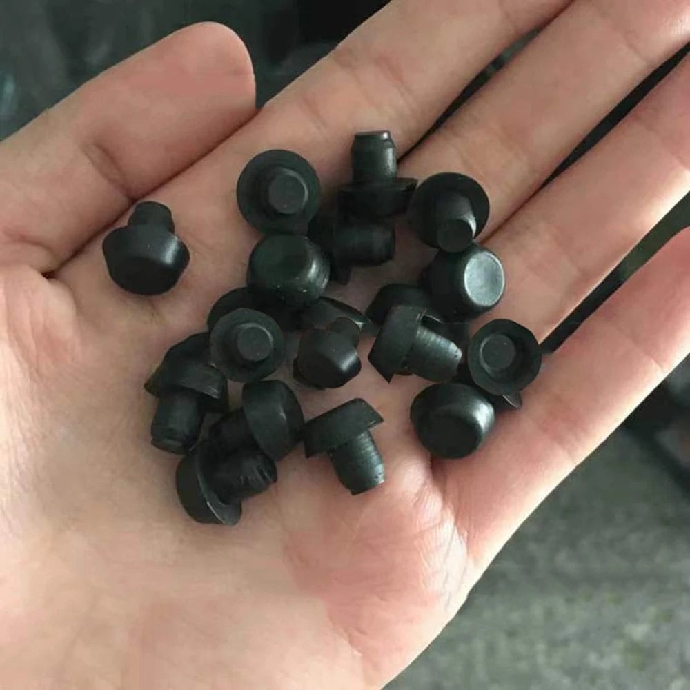 Set of 10/20/50 6mm Black/White Plastic Camber Crash Pads for Bow Chairs and Stools, Non-Slip and Wear-Resistant, Hole Plugs, Size: 6mm (Parallel Import)
