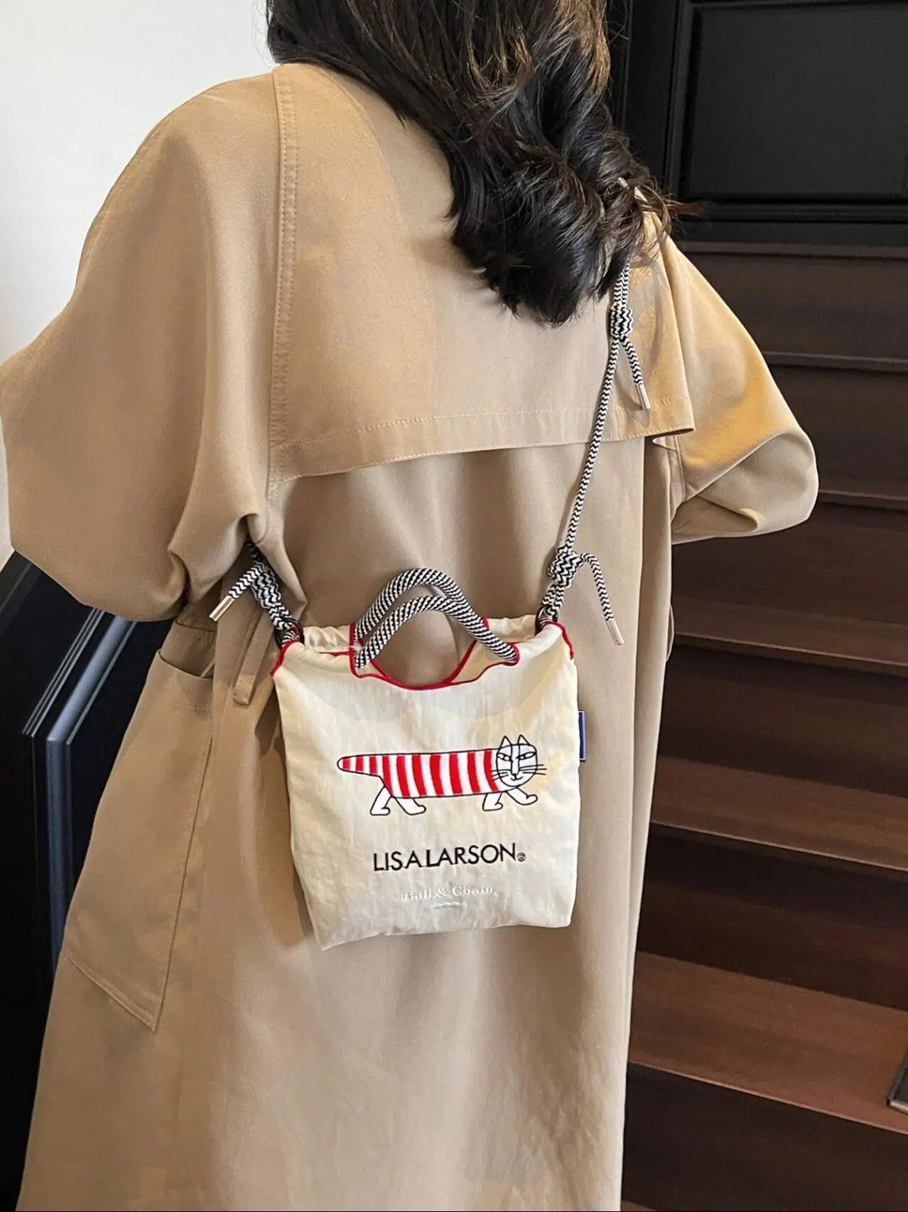 女性用刺繍キャンバスバッグ; 春夏向け軽量ショルダーバッグ; クロスボディハンドバッグ サイズ:ミニ(最大長さ20cm未満); 並行輸入品