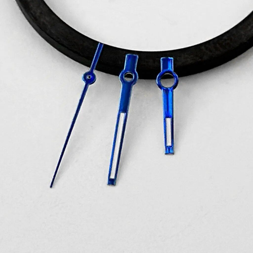 Rose gold, silver, and gold hands with green luminous finish for NH35, compatible with 4R/7S/NH35/NH36. Color: Parallel import.