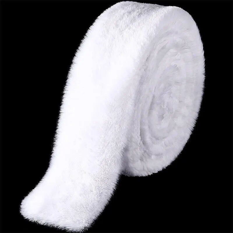 1.5 Meters of Long Hair Faux Raccoon Fur Fabric for DIY Christmas Dolls, Ribbons, Patchwork, Stuffed Animals, and Beards. Size: 150cm x 5cm; Color: White. Parallel Import.