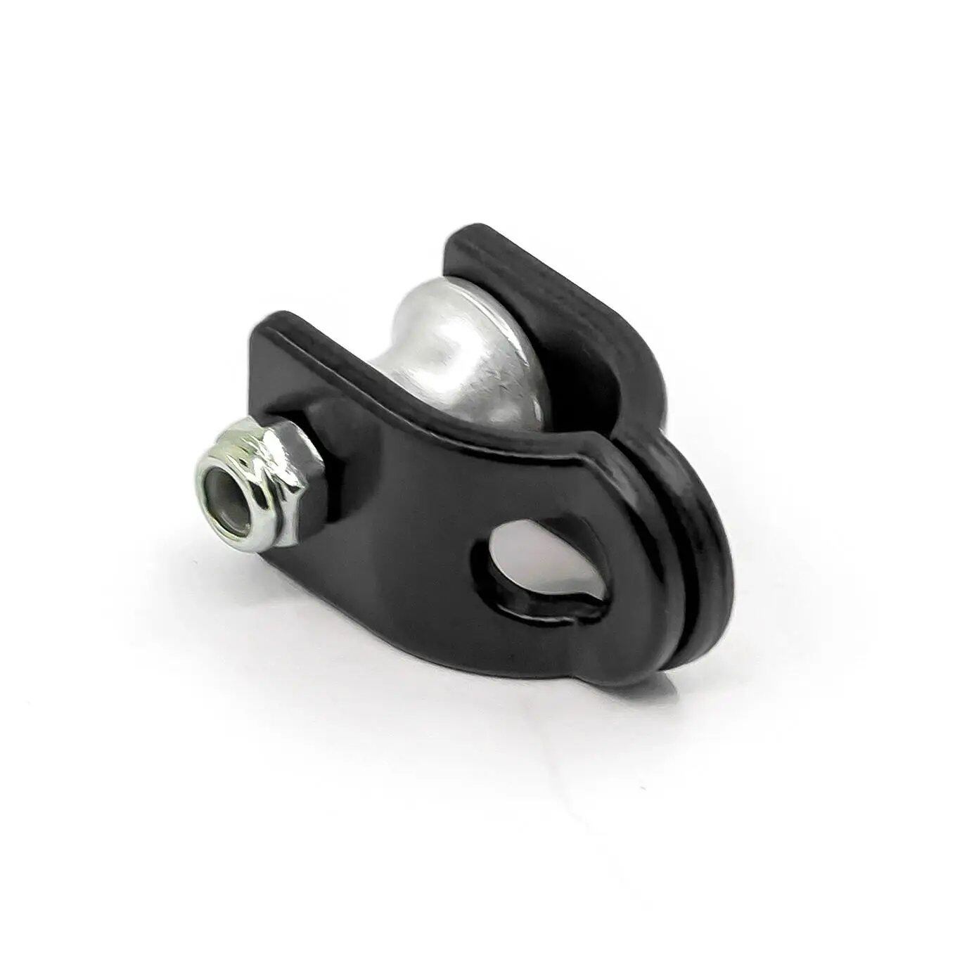 Metal Trailer Towing Buckle, Tow Shackle Hook Decoration for 1/10 Scale RC Rock Crawlers - Compatible with Axial SCX10, Traxxas TRX4, D90, and YIKONG D110 (Imported)