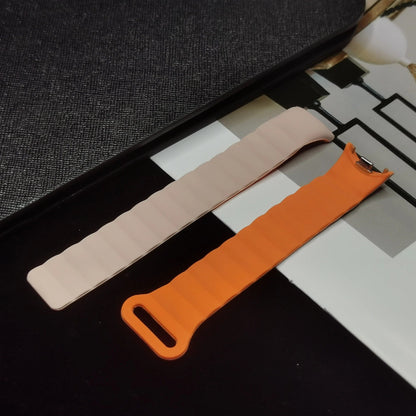 Magnetic Loop Wristband for Mi Band 8 - Silicone Sports Strap, NFC Compatible with Xiaomi Mi Band 8, Metal Interface Bracelet, Band Color: Compatible with Mi Band 8, Band Width: Parallel Import