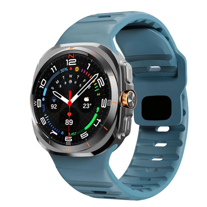 47mm Sport Silicone Strap Replacement for Samsung Galaxy Watch 7 Ultra. Band Color: ; Band Width: Compatible with Galaxy Watch 7 Ultra. Parallel Import.