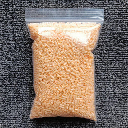 10,000 Pieces/Bag 2.6mm Mini Fuse Beads, 3D Pixel Puzzle Toy, Iron-on Beads, Melting Beads, Kids Toy, Handmade DIY Craft Decoration, Color: Parallel Import