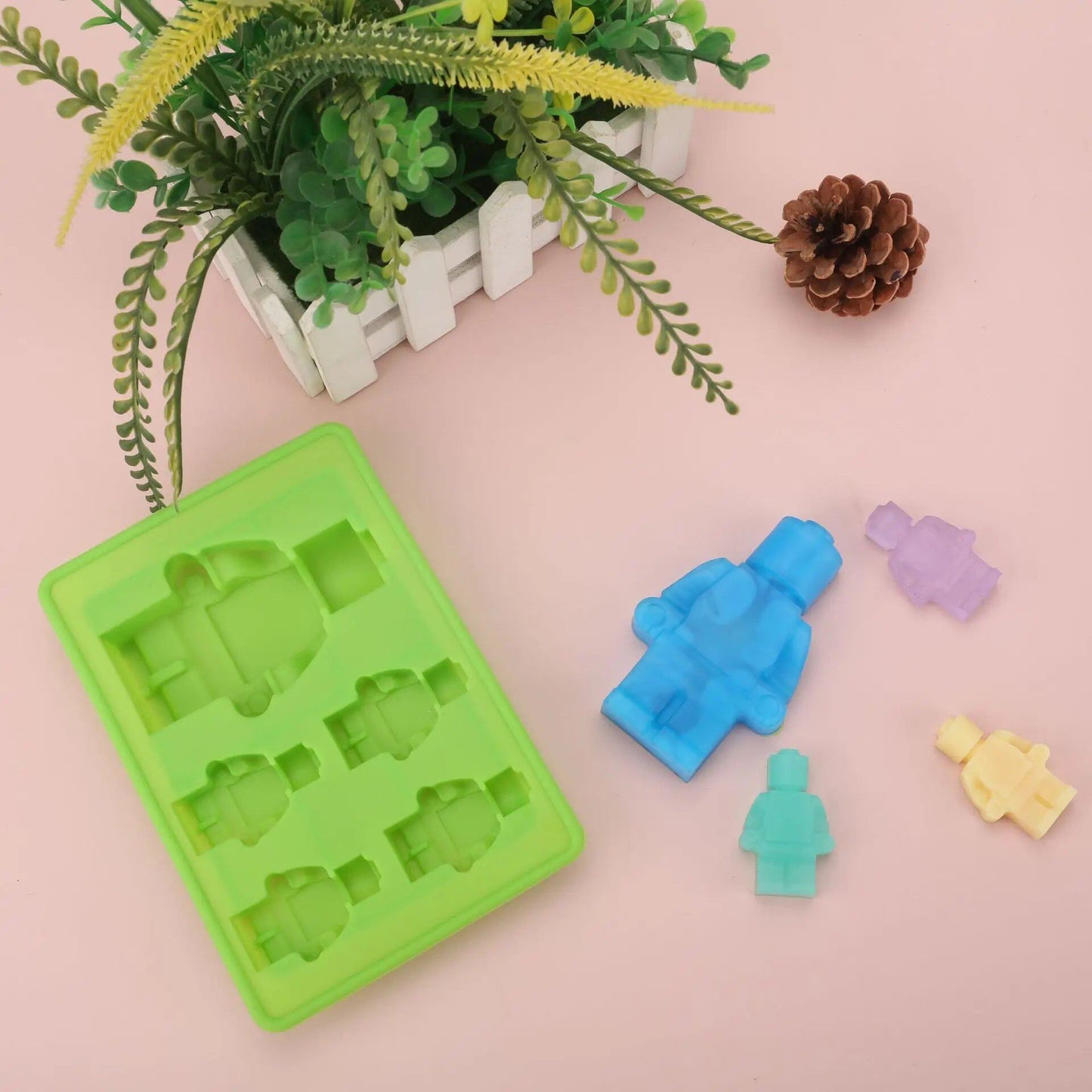 1/6-Piece Robot Ice Mold, Silicone Mold for Candy and Chocolate, Perfect for Kids' Parties and Baking, Minifigure Block Theme, Parallel Import