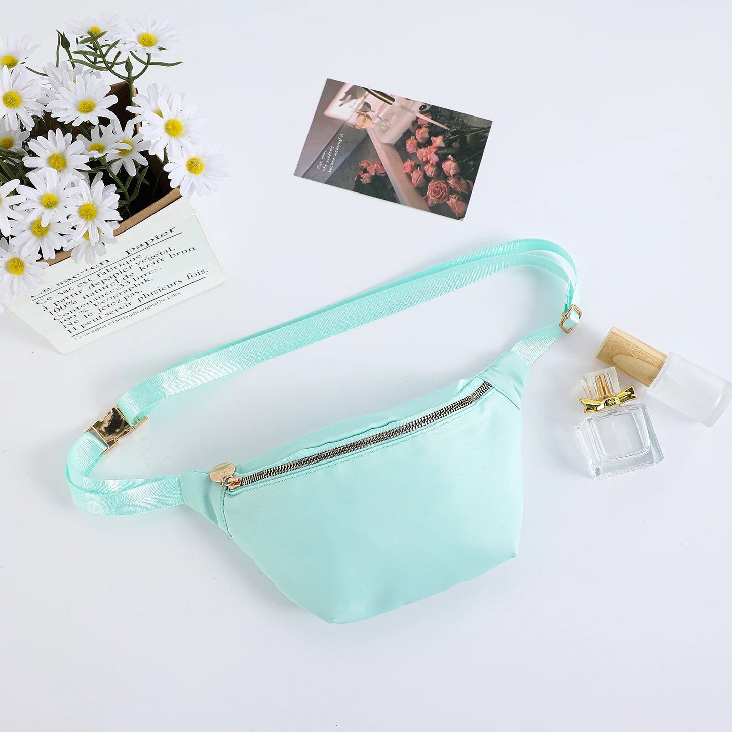 Women's Fanny Pack, Nylon Belt Bag, Stylish Waist Pouch, Lightweight, Waterproof, Multifunctional, Adjustable, with Zipper, Parallel Import