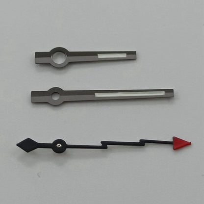 Silver gunmetal watch hands, lightning second hand, luminous hands, compatible with NH35, NH36, NH38, NH70, NH72, 7S26, 7S36, 4R35, and 4R36 models. Parallel import.