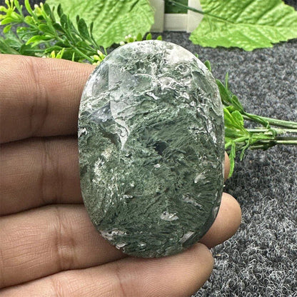 Natural Quartz Crystals: Aquamarine Agate, Ocean Jasper, Palm Stone, Polished Stones, Gemstone Mineral Specimens for Spiritual Meditation, Energy, and Feng Shui, Color: Green, Parallel Import