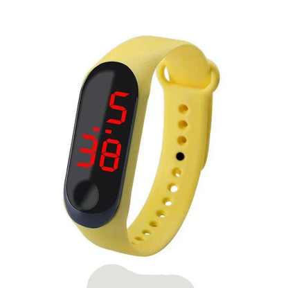 Kids' Fashion Sports Watch, Waterproof LED Digital Wristwatch with Ultra-Lightweight Silicone Slap, Unisex, for Kids and Teens, Parallel Import