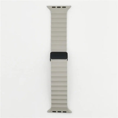 Magnetic Buckle Strap for Apple Watch - Compatible with Ultra 2/SE/Series 3-9, 49mm/45mm/44mm/40mm/41mm/38mm/42mm Silicone Bracelet, Band Color: mm, Parallel Import