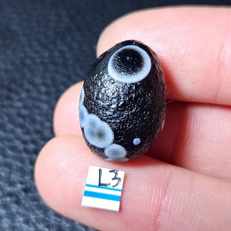 天然ブラックアゲート ライトクリスタル パームストーン 風水ルームデコレーション ウィッチクラフトオーナメント ラブラドライト スピリチュアルレイキ瞑想 カラー：L 並行輸入品