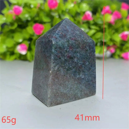 天然水晶 レッドグリーンサファイア 四角柱タワー 鉱物標本 スピリチュアル 瞑想 魔術 ギフトストーン  並行輸入品