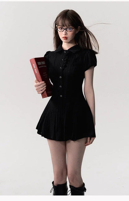 High-quality A-line dress, elegant and sexy lace short-sleeved shirt skirt with inner pants, perfect for school or work. College-style, decorated, retro dress, bestie, Y2K size. Parallel import.