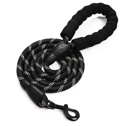 1.5-meter nylon dog leash with reflective backing for small, medium, and large dogs. Comfortable soft handle for outdoor walks. Pet accessory. Size: 150cm x 150cm. Ships from: Parallel import.