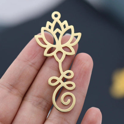 Set of 3 Lotus Flower Charm Pendant Necklaces, Spiritual Necklaces, Palm Buddhism, Unalome, Chakra Symbols, Amulets, Yoga, Healing Charms, Metal Color: CY-PA2255, Parallel Import