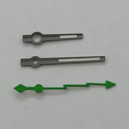 Silver gunmetal watch hands, lightning second hand, luminous hands, compatible with NH35, NH36, NH38, NH70, NH72, 7S26, 7S36, 4R35, and 4R36 models. Parallel import.