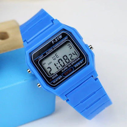 Kids' Sports Digital Watch with Silicone Strap for Boys and Girls, Chronograph, Alarm Function, Cute LED Watch for Students, Parallel Import