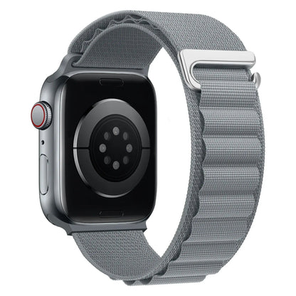 Apple Watch Ultra用アルパインループストラップ - 49mm 45mm 44mm 42mm 41mm 40mm対応 メタルCフックバンド（iwatch SE/シリーズ9/8/7/6/5/4/3互換） バンドカラー：mm 並行輸入品