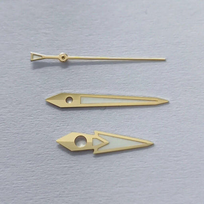 High-quality hand set for NH35, NH36, NH38, NH39, NH70, NH72, 7S26, 7S36, 4R35, and 4R36. Available in silver, gold, rose gold, and black. Luminous hands. Parallel import.