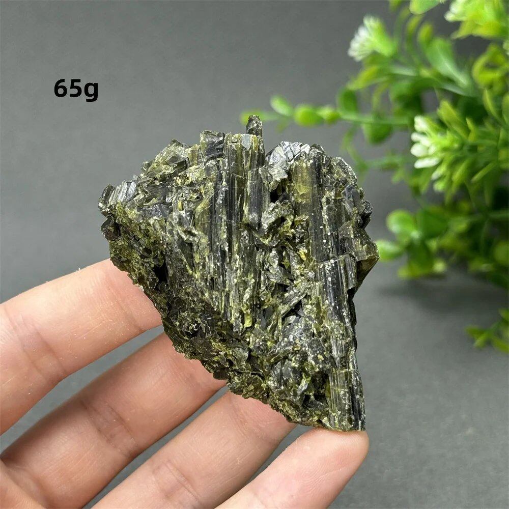 Natural Green Tourmaline Rough Stone Specimen Collection for Aura Healing, Meditation, and Energy Chakra Use. Gemstone Home Furnishing Gift. Parallel Import.
