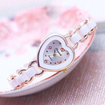 Chaoyada Popular Brand Women's Fashion Ceramic-Style Cat Chain Wristwatch, Slim and Beautiful, Holiday Gift, Parallel Import