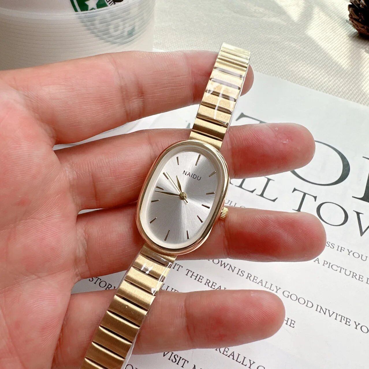 New Women's Watch, Simple Chain, Oval Dial, Compact, Korean Style, Multi-Style, Fashionable Quartz Wristwatch, Parallel Import