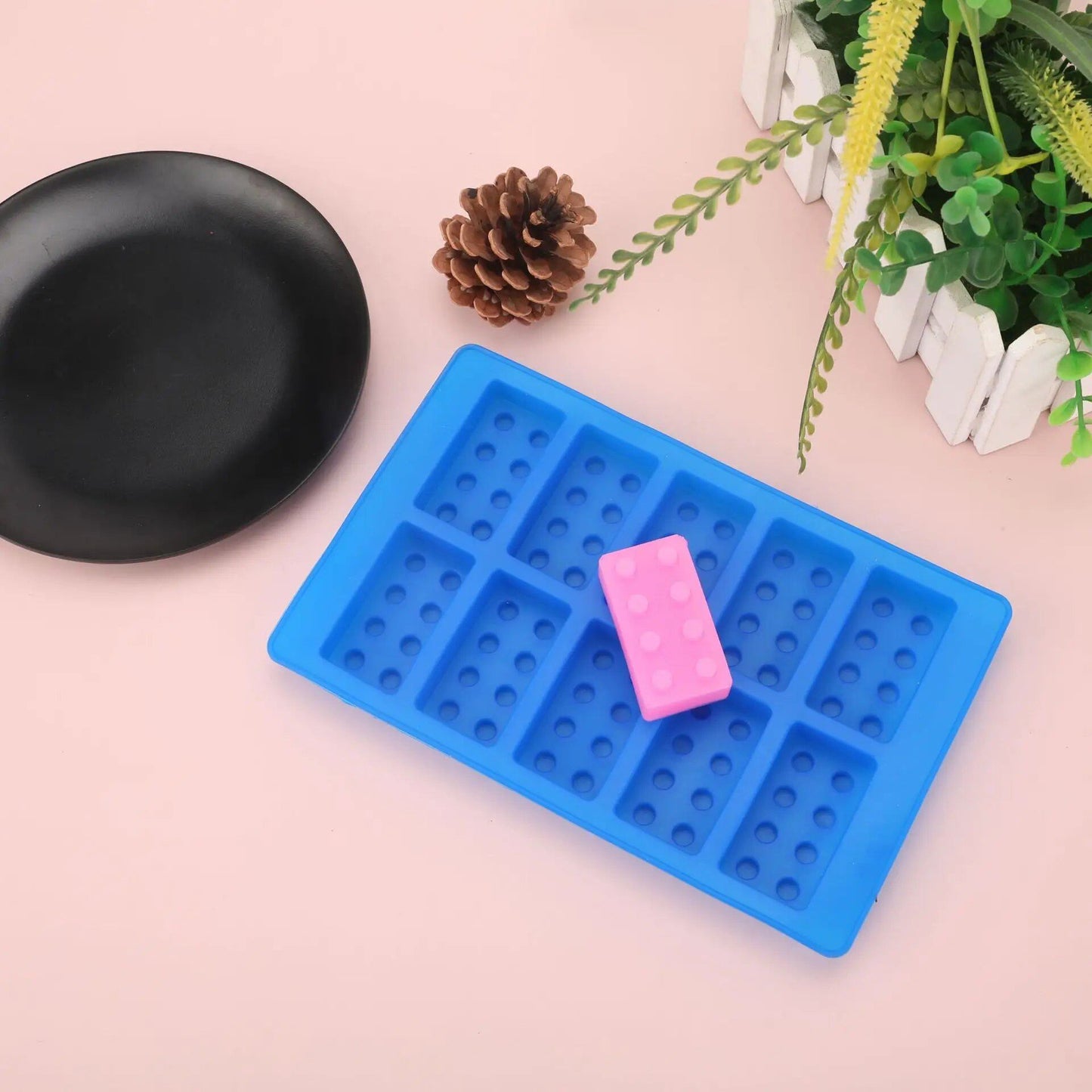 1/6-Piece Robot Ice Mold, Silicone Mold for Candy and Chocolate, Perfect for Kids' Parties and Baking, Minifigure Block Theme, Parallel Import