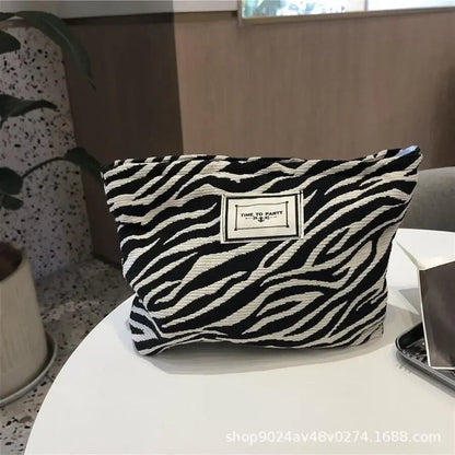 コーデュロイ レトロ レオパード柄 メイクアップポーチ リップケース バッグイン ハンドバッグ対応 洗える 収納ポーチ レディース サイズ：26×21×5cm; 並行輸入品