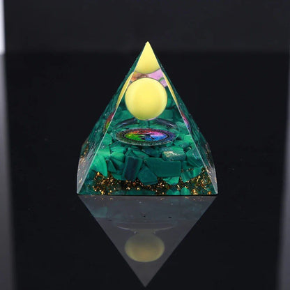 エネルギー発生器 オーゴン・ピラミッド アメジスト＆ペリドット ヒーリング天然水晶 レイキ・チャクラ発生器 オーゴナイト・ピラミッド 瞑想ツール ;発送元： 並行輸入品