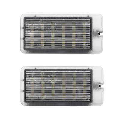 Set of 2 LED Trunk Lights for Nissan, Dacia, Renault, Clio, Megane 2, 3, Espace 4, Twingo, and Grand Scenic. Parallel import.